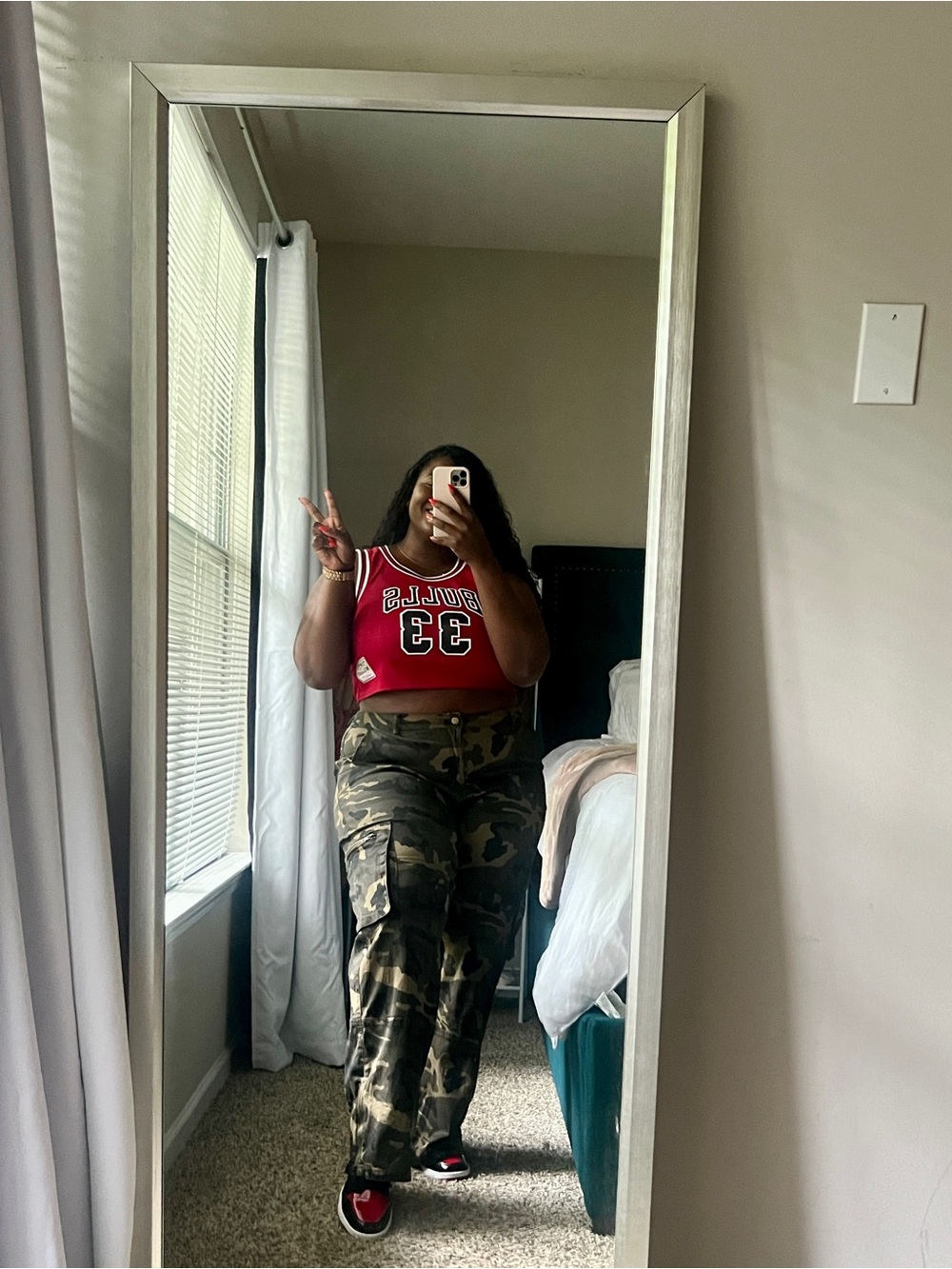 Finish Line Red Chicago Bulls #33 Crop Tank Top - Picture 2 of 2